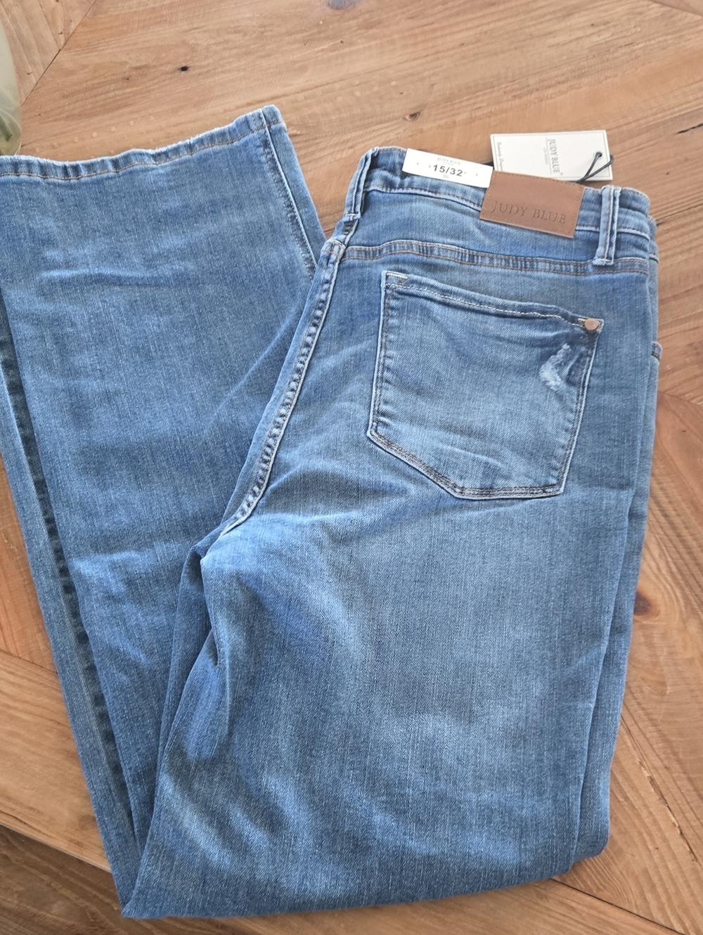 Judy Blue Medium Light Blue Straight-Leg Jeans